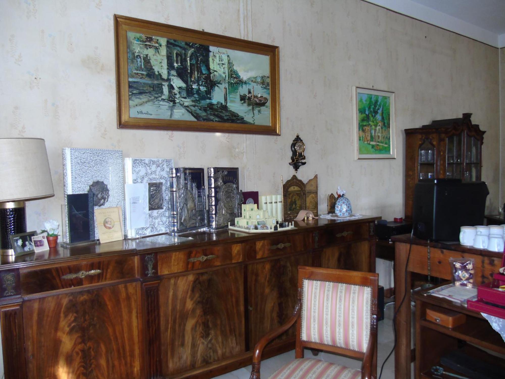Villino Vanzetti 1930 Cagliari Luaran gambar