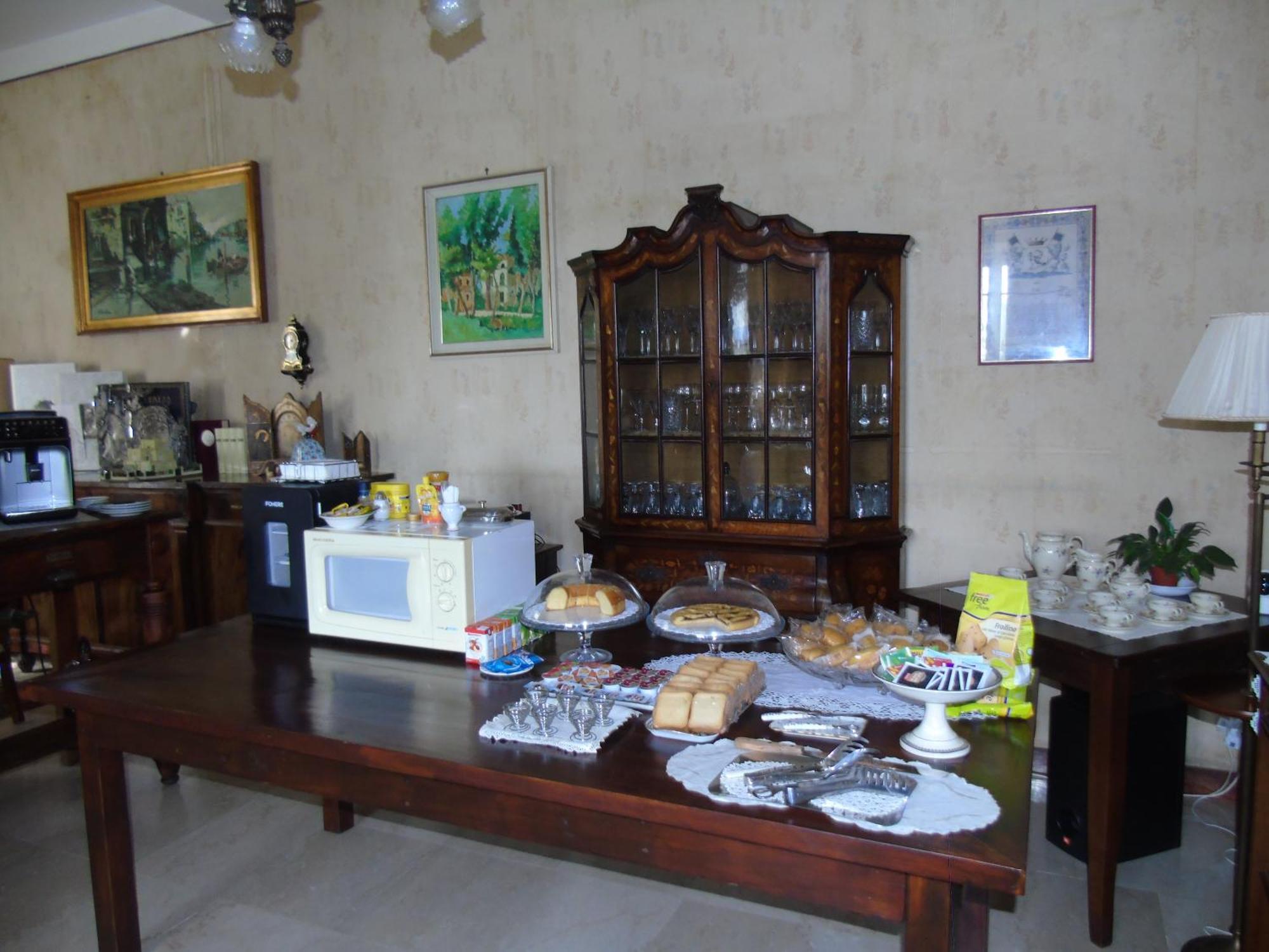Villino Vanzetti 1930 Cagliari Luaran gambar